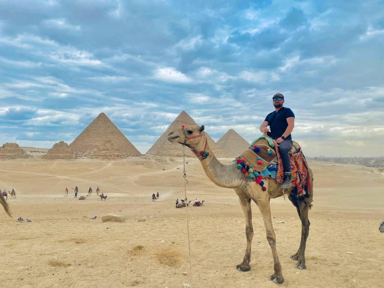 Horus Pyramids Inn Kafrat al Jabal Bagian luar foto